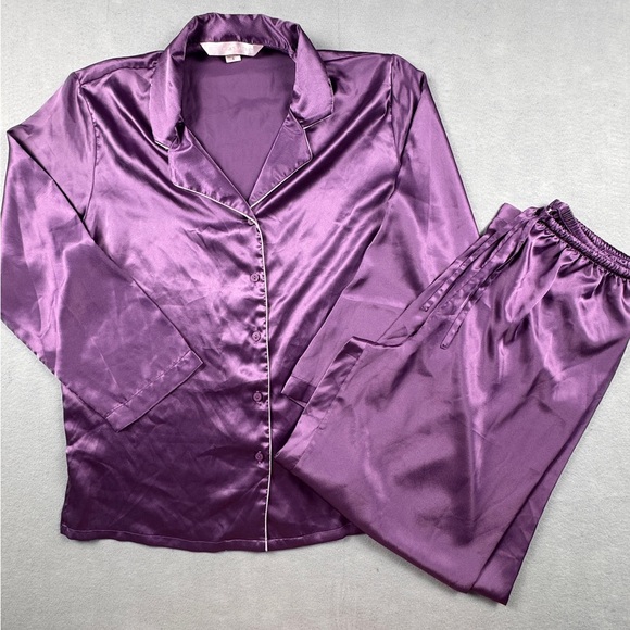 Victoria's Secret Other - Victoria’s Secret Satin Pajama Set Womens L 2PC Purple Shiny Sleep Lounge